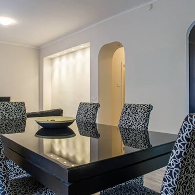 Location d’un appartement meublé de 3 pièces, 84 m², en centre-ville, Belgrade, Serbie